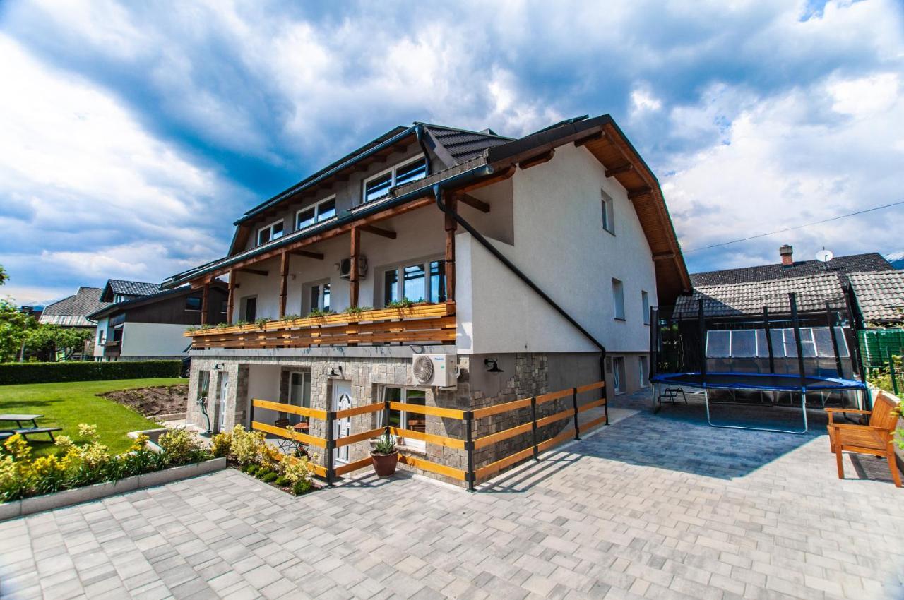 Apartments Ursus Μπλεντ Εξωτερικό φωτογραφία